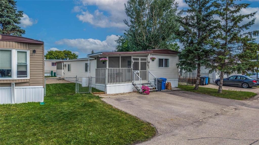 92 Springwood Drive, Winnipeg, Manitoba  R2N 1C1 - Photo 1 - 202620549