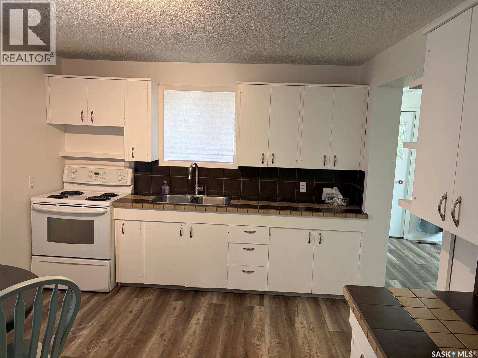301 1st Avenue Se, Wadena, Saskatchewan  S0A 4J0 - Photo 8 - SK045864