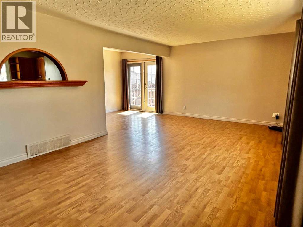 4406 Fordham Crescent SE, Calgary, Alberta  T2A 1Z9 - Photo 3 - A2322200