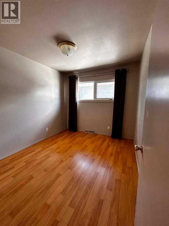 4406 Fordham Crescent SE, Calgary, Alberta  T2A 1Z9 - Photo 8 - A2322200