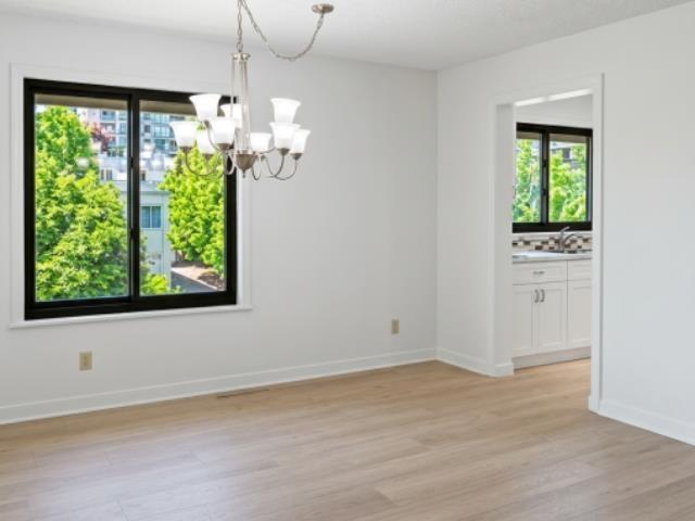 301 15317 Thrift Avenue, White Rock, British Columbia  V4B 2L4 - Photo 9 - R3116013