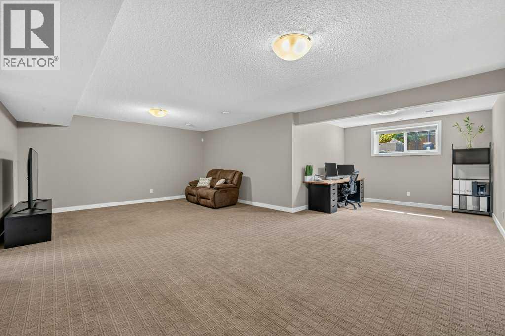 23 Cranarch Landing SE, Calgary, Alberta  T3M 0Z5 - Photo 33 - A2336428