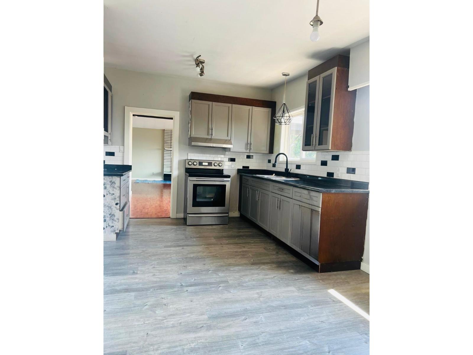 7419 Columbia Street, Mission, British Columbia V2V 4B9 - Photo 3 - R3156159