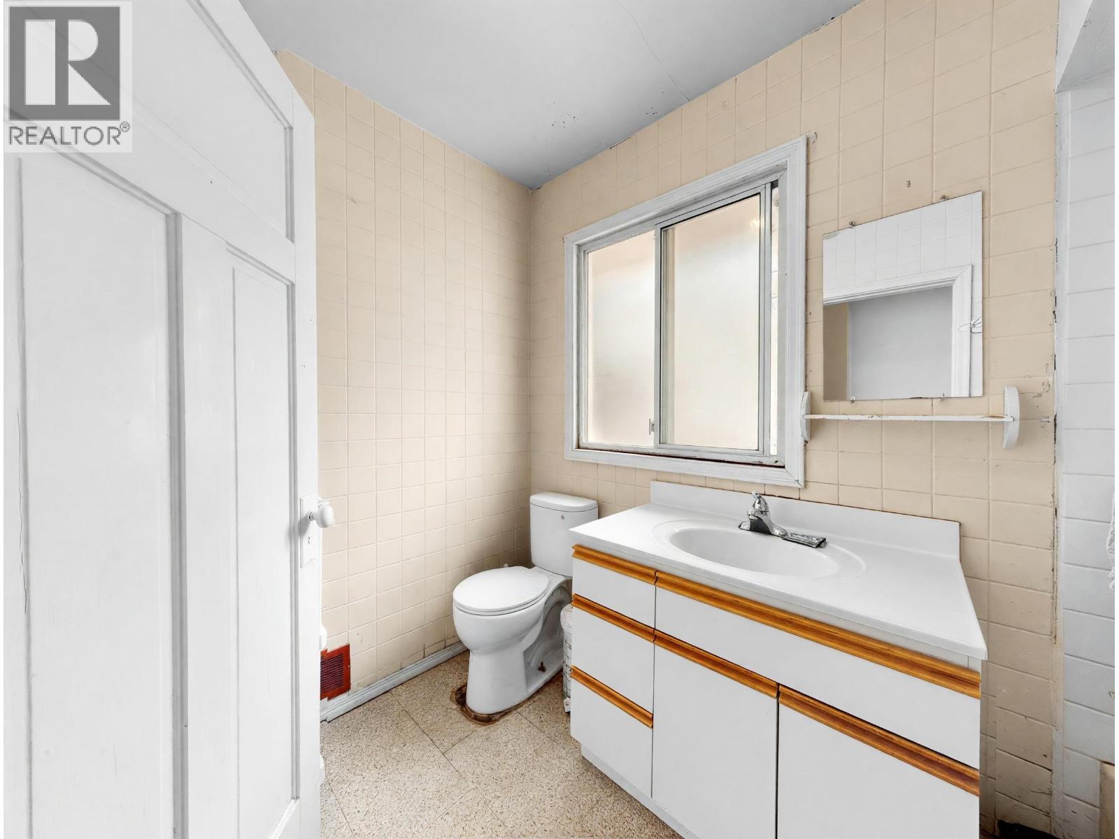 122 W 17th Avenue, Vancouver, British Columbia V5Y 1Z6 - Photo 19 - R3155716