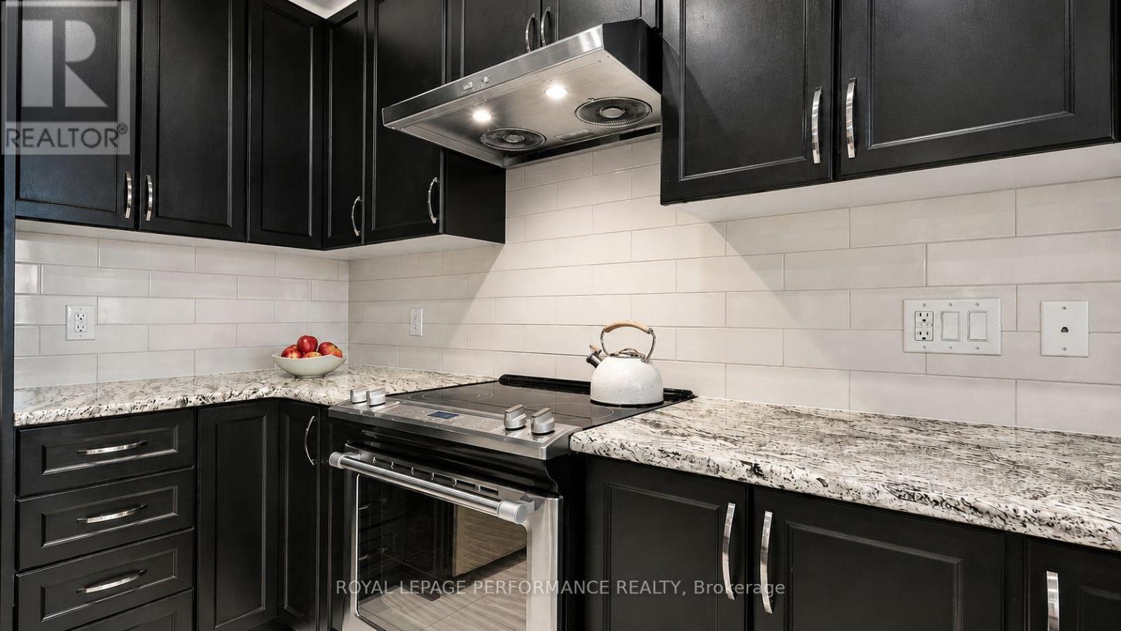 338 Alasken Drive, Ottawa, Ontario K1T 0M4 - Photo 9 - X13685146