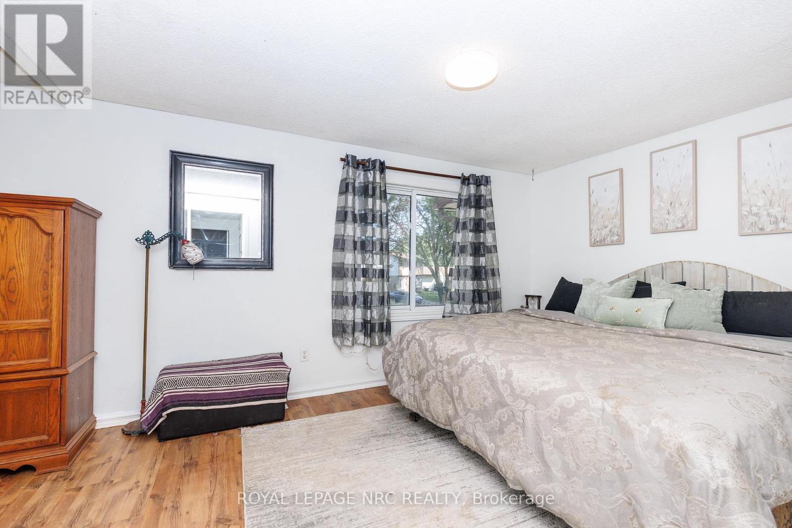 6562 Harmony Avenue, Niagara Falls, Ontario  L2H 1Z4 - Photo 11 - X13685130