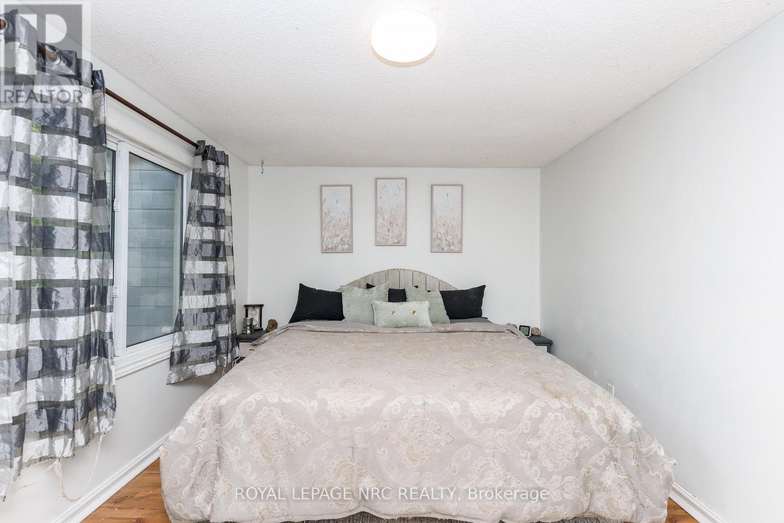 6562 Harmony Avenue, Niagara Falls, Ontario  L2H 1Z4 - Photo 9 - X13685130