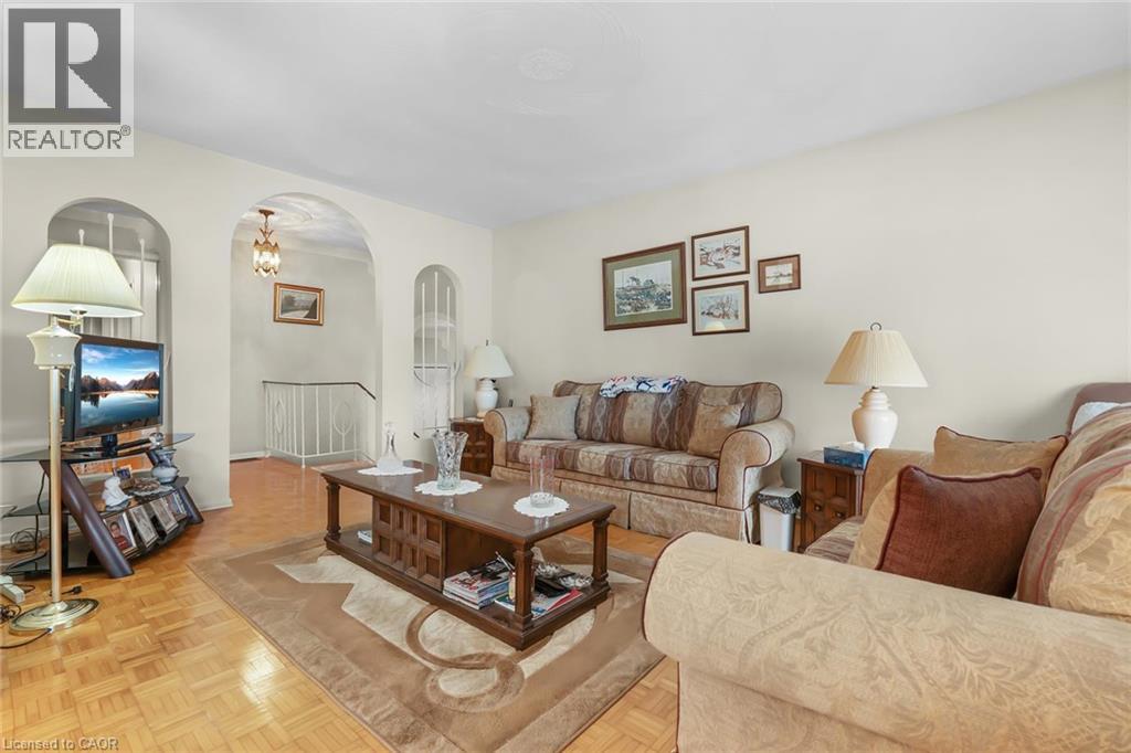 591 Mohawk Road W, Hamilton, Ontario  L8C 1X5 - Photo 8 - 40851849