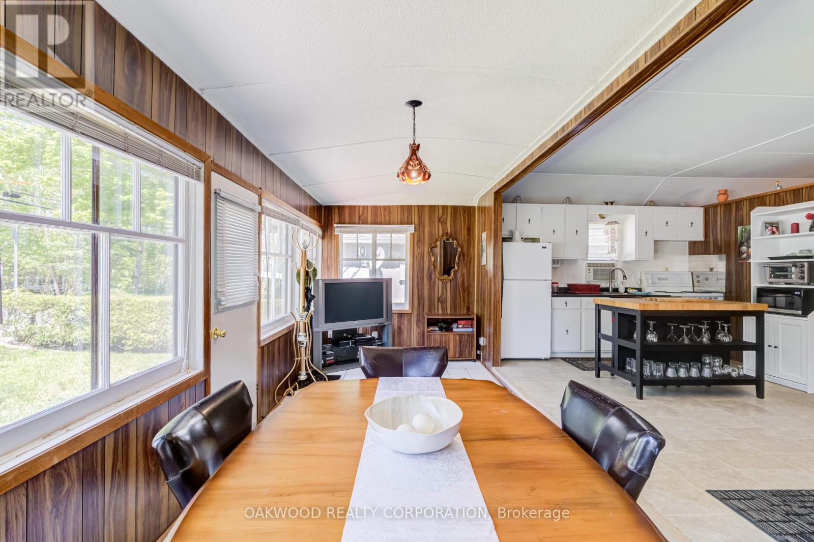 1981 Tiny Beaches Road S, Tiny, Ontario  L9M 1R3 - Photo 15 - S13685218