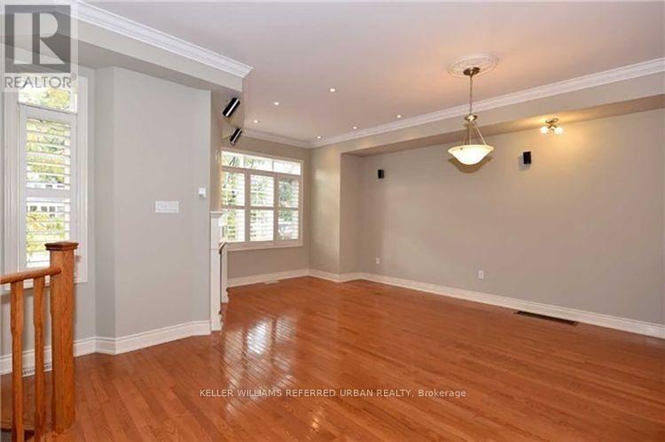 967 Kipling Avenue, Toronto, Ontario  M9B 3L3 - Photo 4 - W13685112