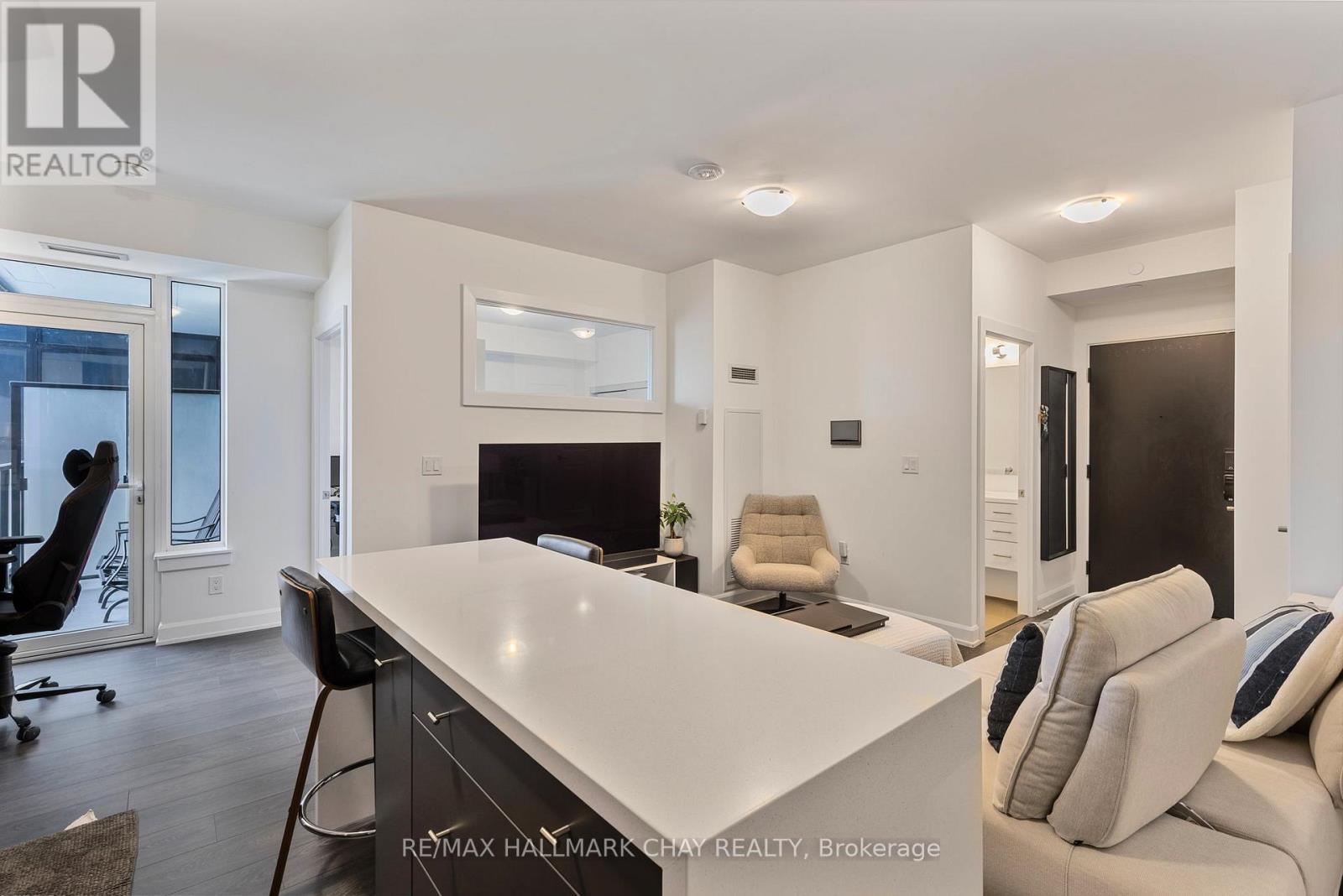 901 - 3200 William Coltson Avenue, Oakville, Ontario  L6H 7W6 - Photo 6 - W13685124