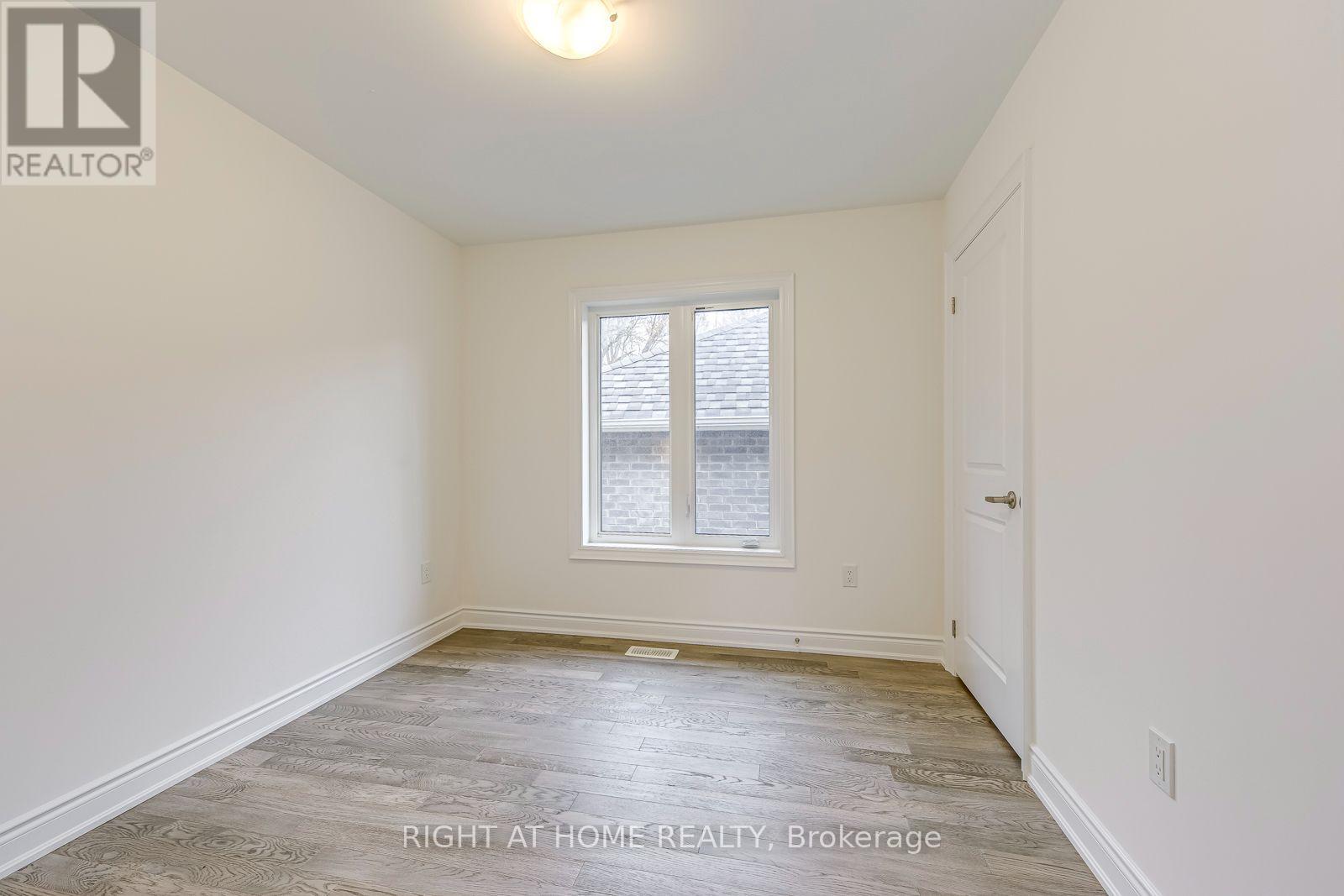 2581 Islington Avenue, Toronto, Ontario  M9V 4A2 - Photo 32 - W13685178