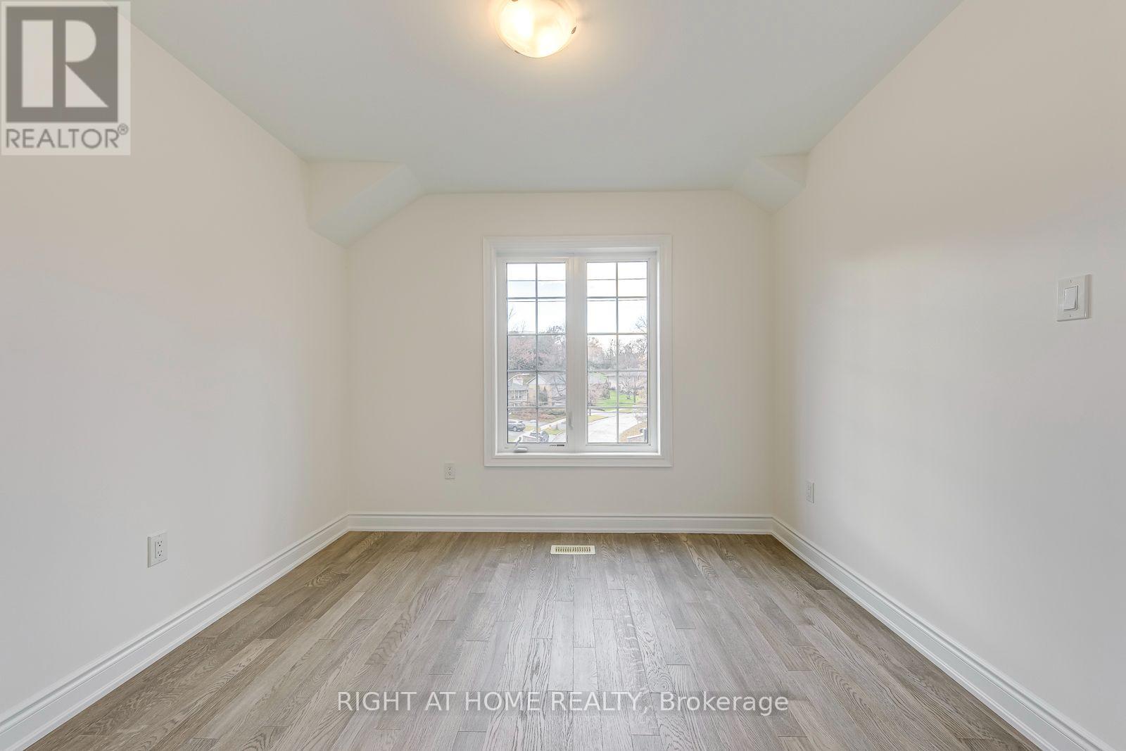 2581 Islington Avenue, Toronto, Ontario  M9V 4A2 - Photo 35 - W13685178