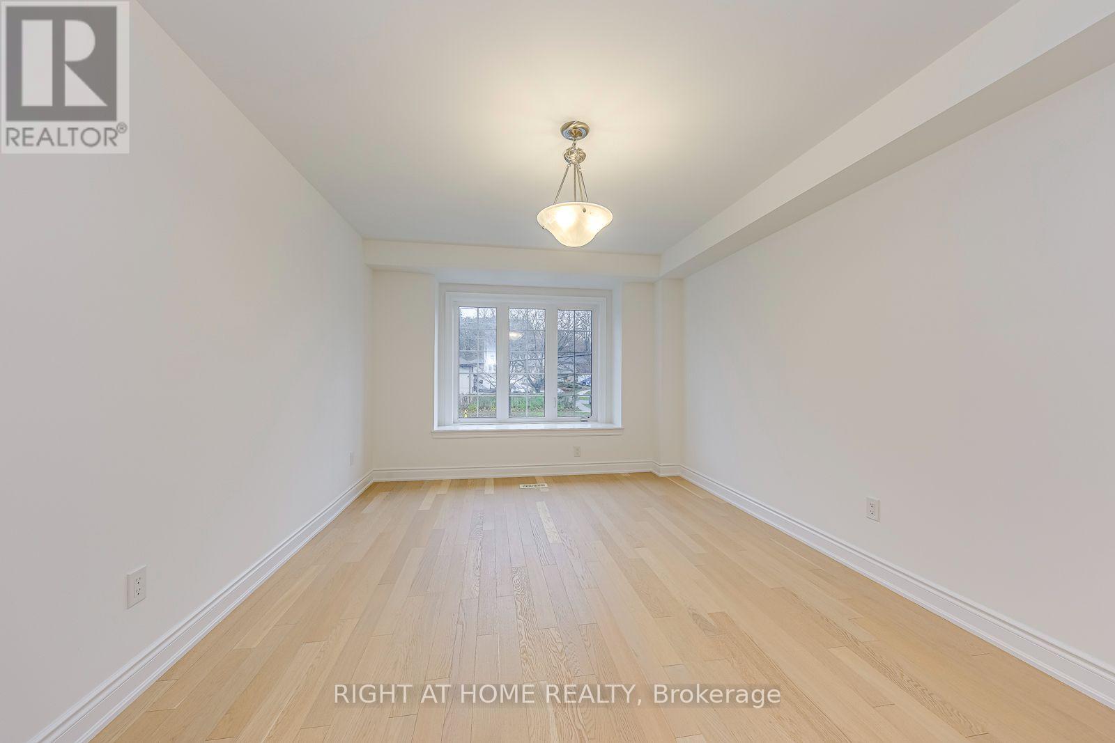 2577 Islington Avenue, Toronto, Ontario  M9V 4A2 - Photo 16 - W13685186