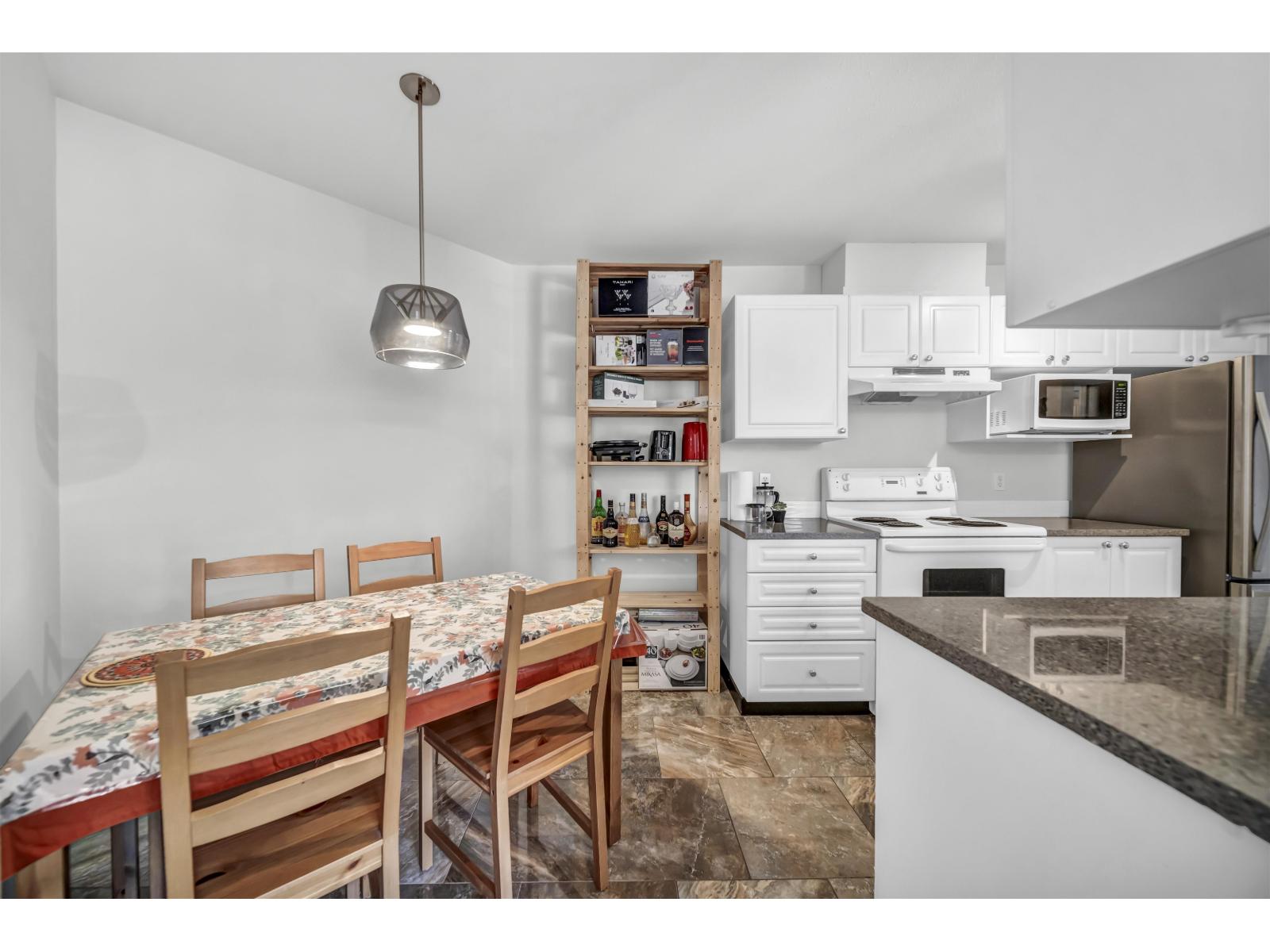 430 9979 140 Street, Surrey, British Columbia  V3T 5W2 - Photo 10 - R3156577