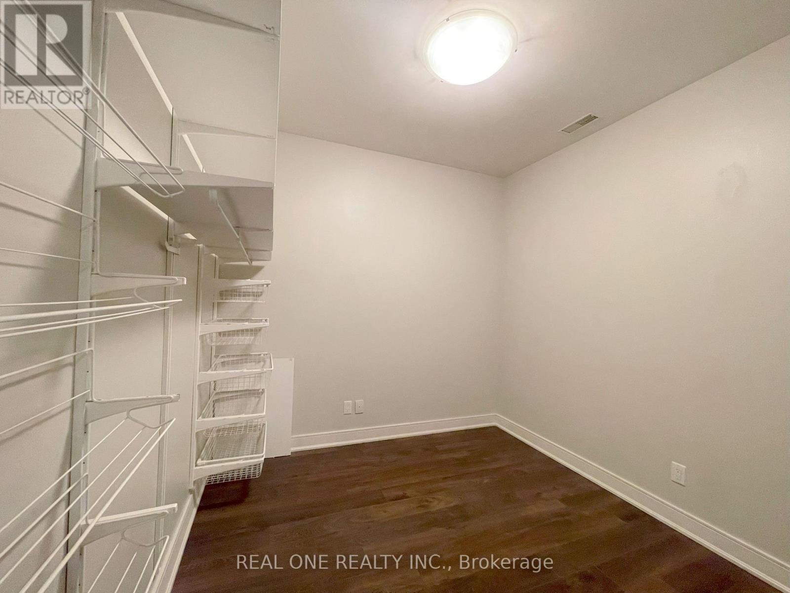 512 - 150 Main Street W, Hamilton, Ontario  L8P 1H8 - Photo 12 - X13685142