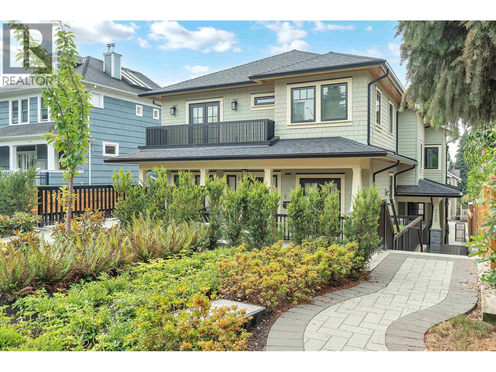 265 W 6TH STREET, North Vancouver, British Columbia