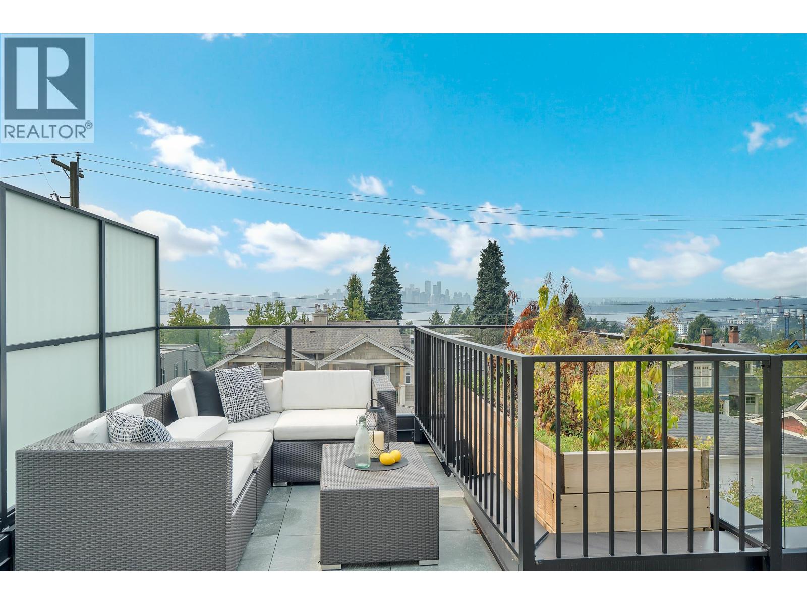 265 W 6th Street, North Vancouver, British Columbia  V7M 1K7 - Photo 26 - R3143768