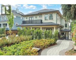 265 W 6TH STREET, North Vancouver, British Columbia