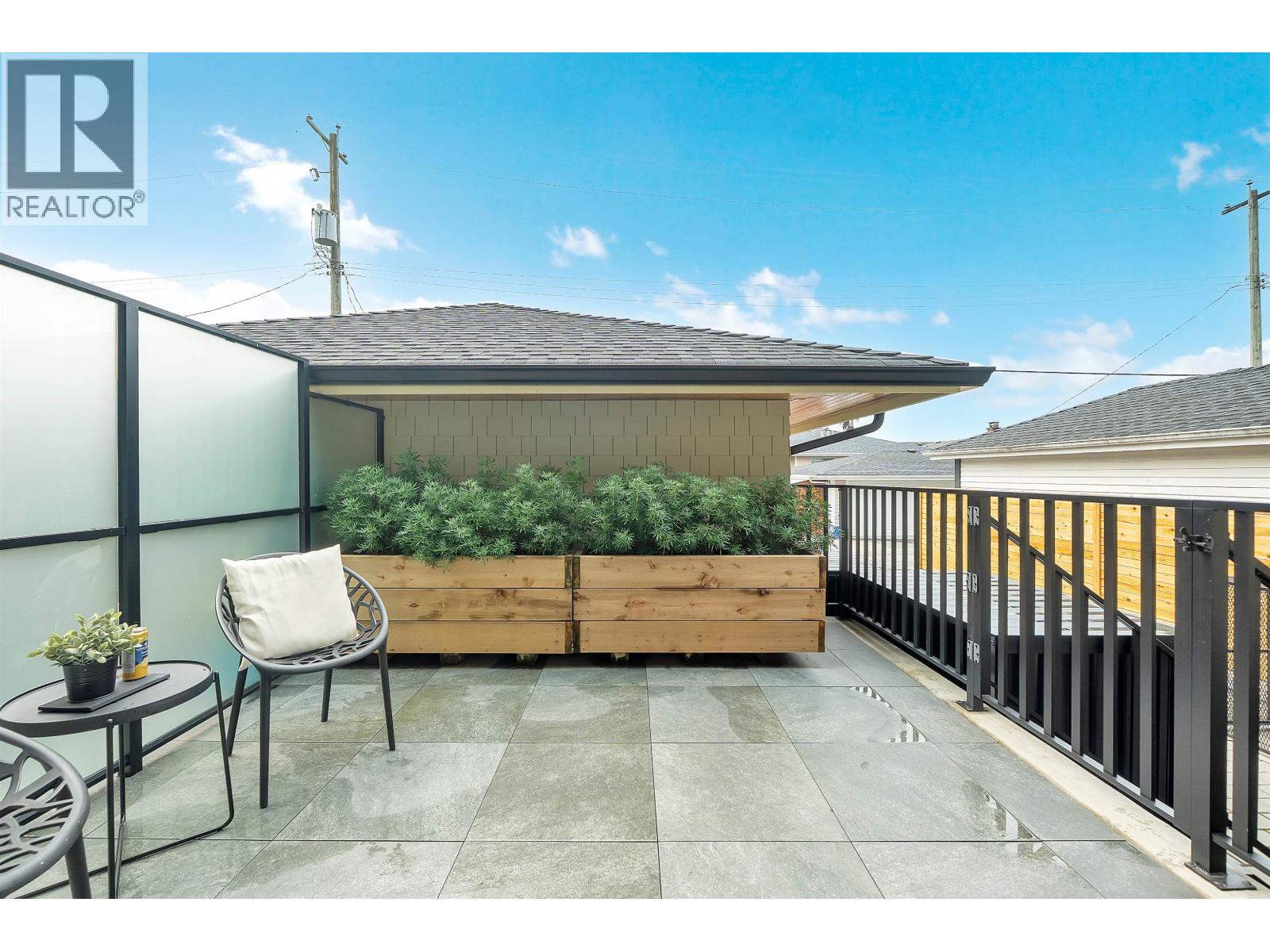265 W 6th Street, North Vancouver, British Columbia  V7M 1K7 - Photo 12 - R3143768