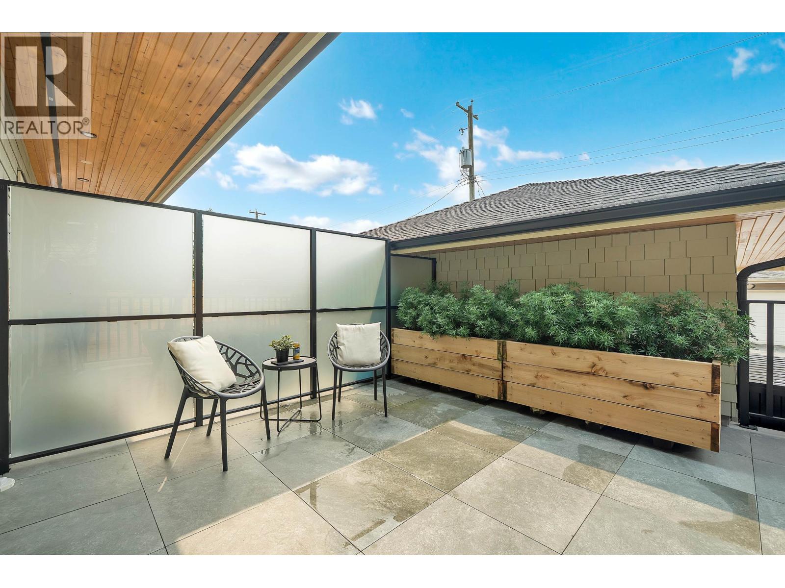 265 W 6th Street, North Vancouver, British Columbia  V7M 1K7 - Photo 13 - R3143768