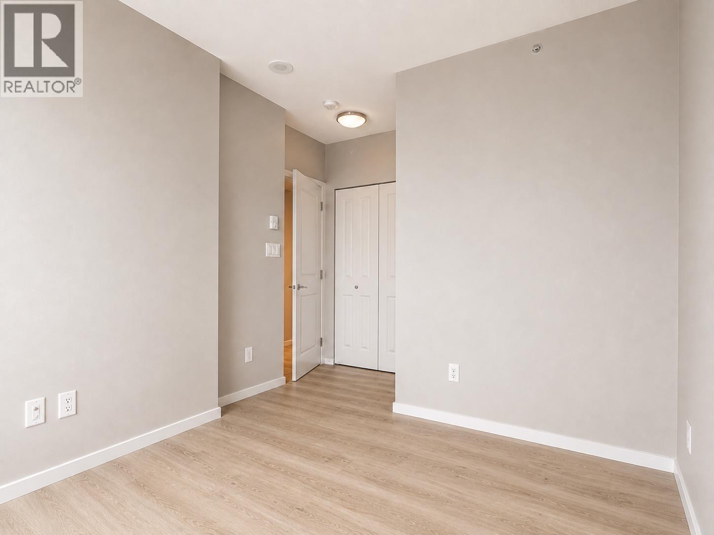 2207 6638 Dunblane Avenue, Burnaby, British Columbia V5H 0G8 - Photo 10 - R3155017