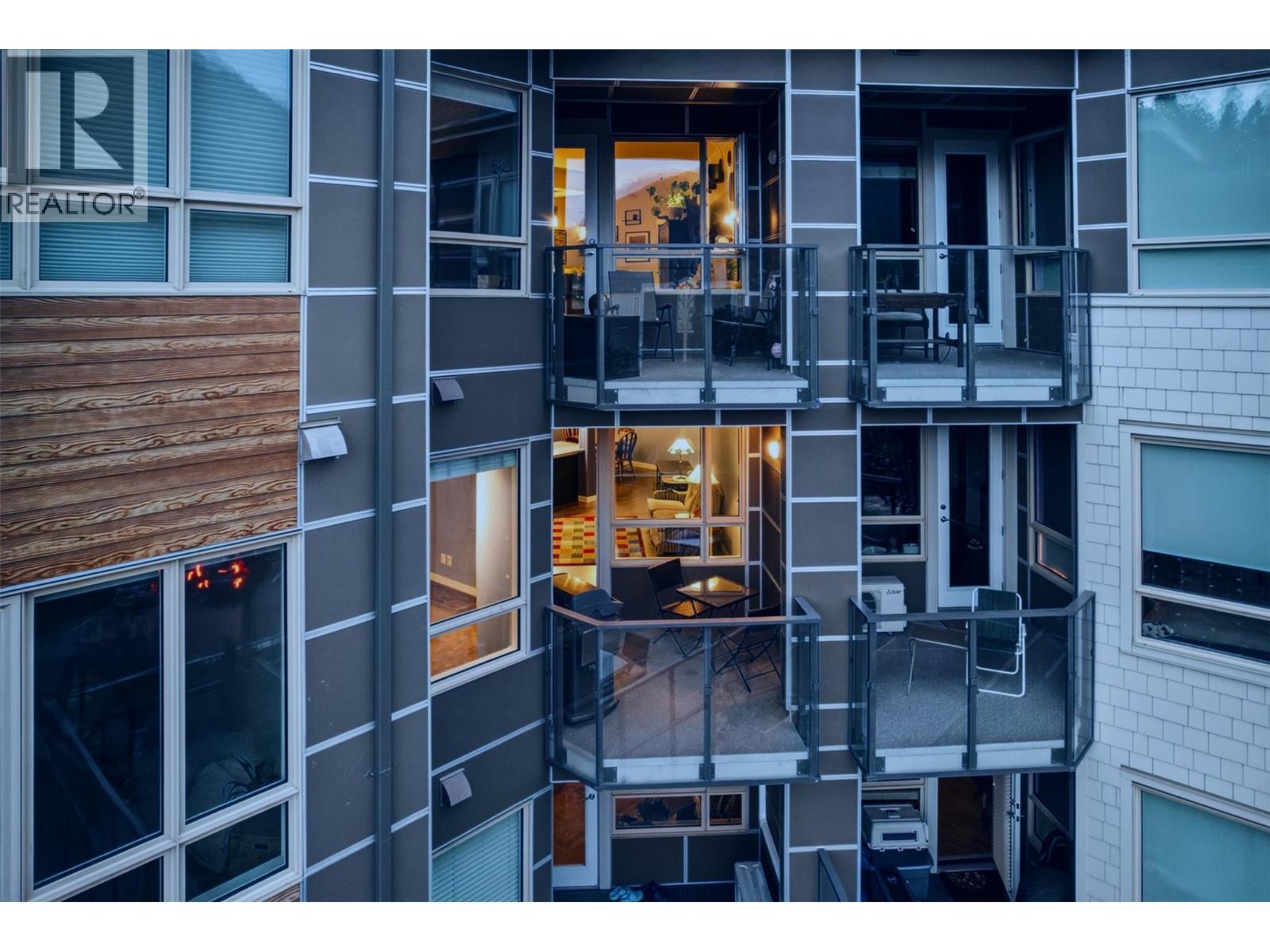 710 Vernon Street Unit# 301, Nelson, British Columbia  V1L 4G2 - Photo 2 - 10397784