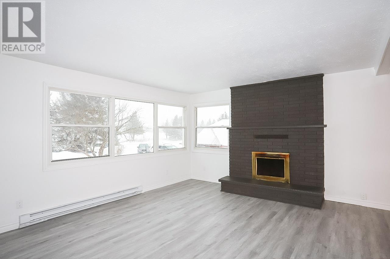 826 I Line Rd, Richards Landing, Ontario  P0R 1J0 - Photo 15 - SM260946