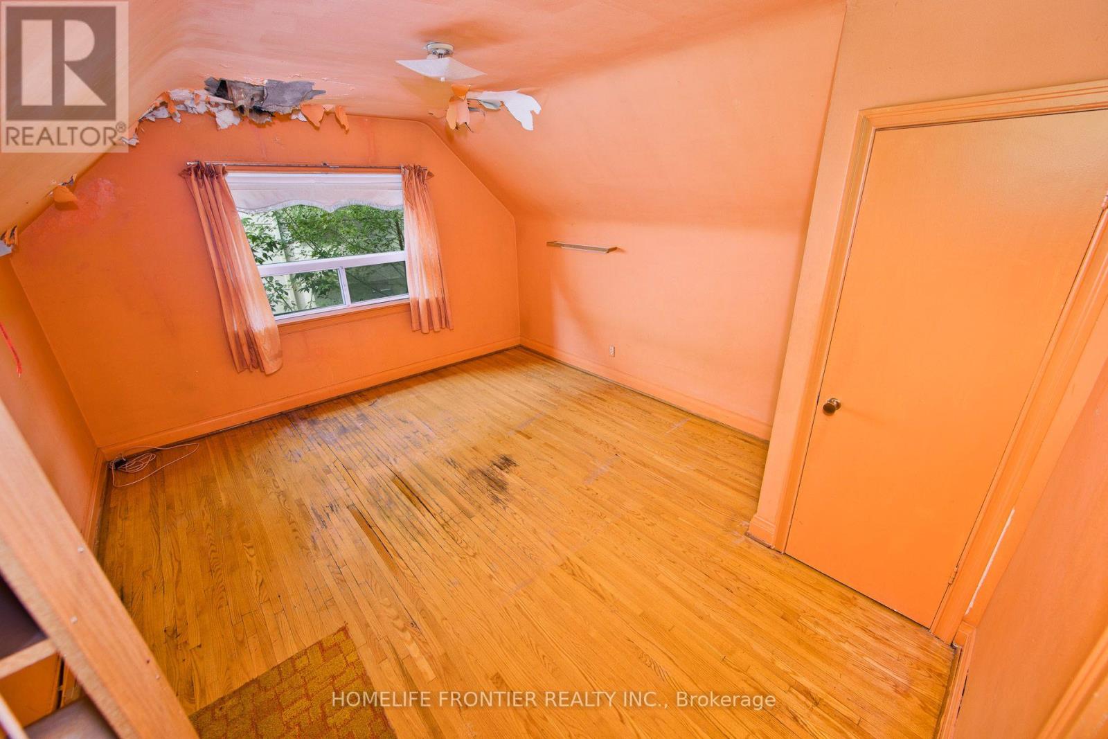 223 Elmwood Avenue, Toronto, Ontario  M2N 3M8 - Photo 12 - C13683586