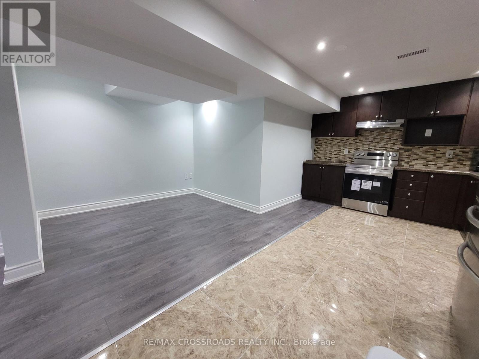 Lower - 157 Antorisa Avenue, Vaughan, Ontario  L4H 3S2 - Photo 6 - N13586544