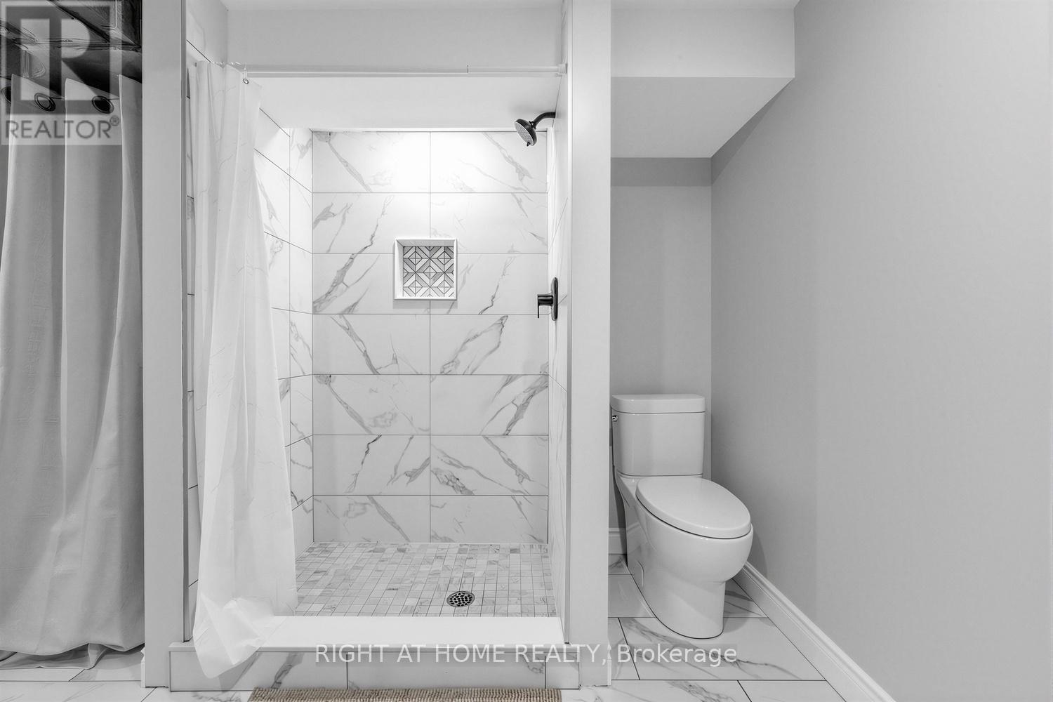 21 - 2065 Amherst Heights Court, Burlington, Ontario  L7P 4R8 - Photo 28 - W13648330