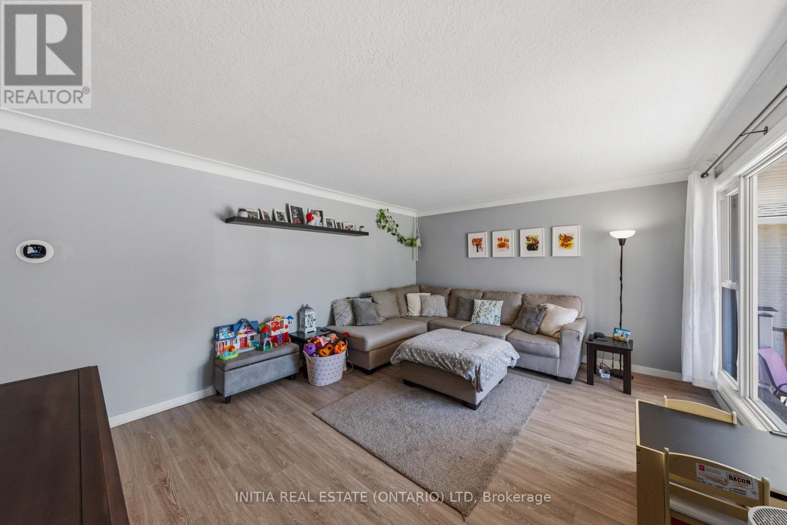 97 Grey Crescent, Sarnia, Ontario  N7S 2S3 - Photo 5 - X13685232
