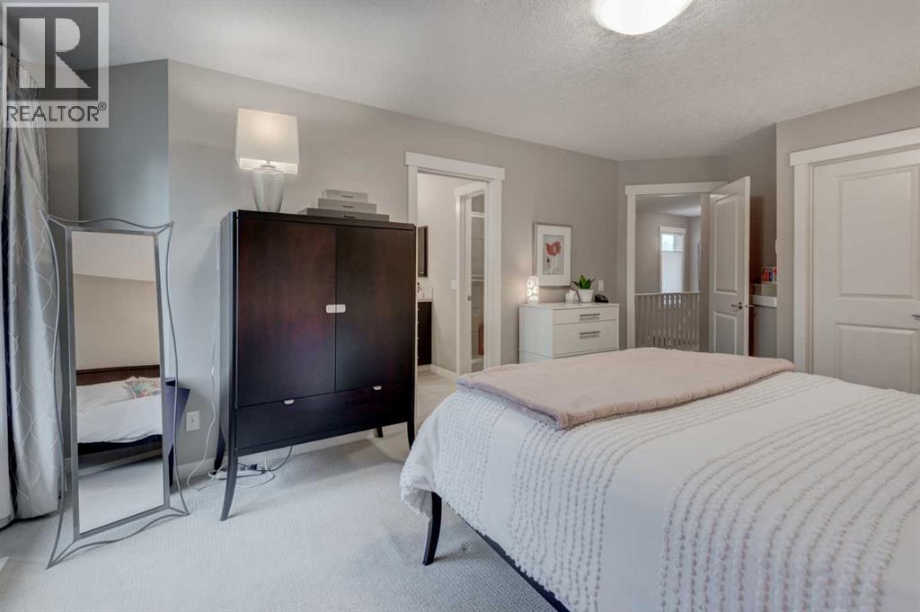 78 Ypres Green SW, Calgary, Alberta  T2T 6M1 - Photo 17 - A2316254