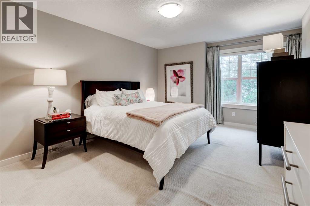 78 Ypres Green SW, Calgary, Alberta  T2T 6M1 - Photo 16 - A2316254
