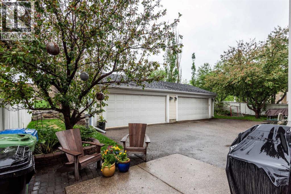 78 Ypres Green SW, Calgary, Alberta  T2T 6M1 - Photo 27 - A2316254