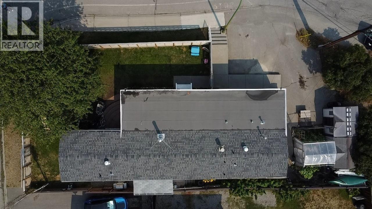 2004 Kokanee Crescent N, Cranbrook, British Columbia  V1C 5X2 - Photo 28 - 10398039