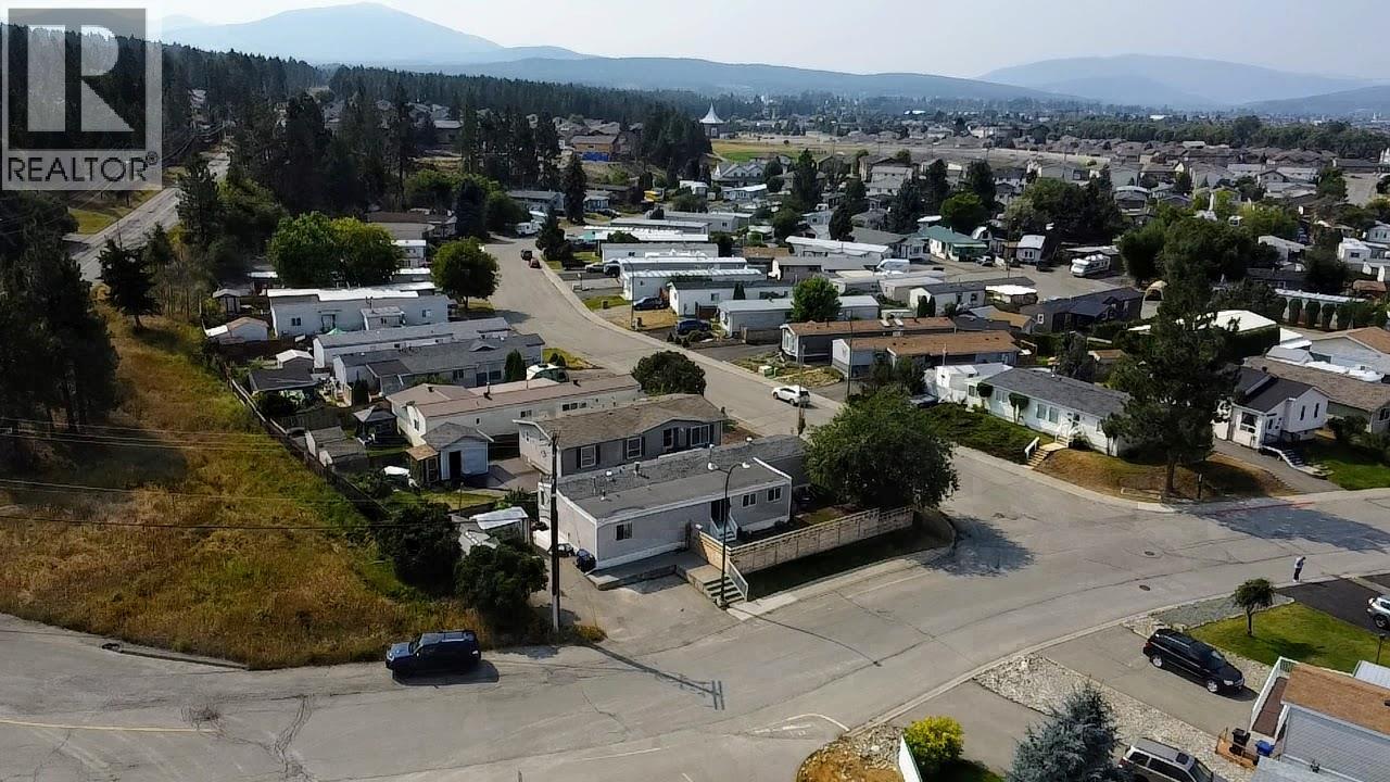 2004 Kokanee Crescent N, Cranbrook, British Columbia  V1C 5X2 - Photo 27 - 10398039