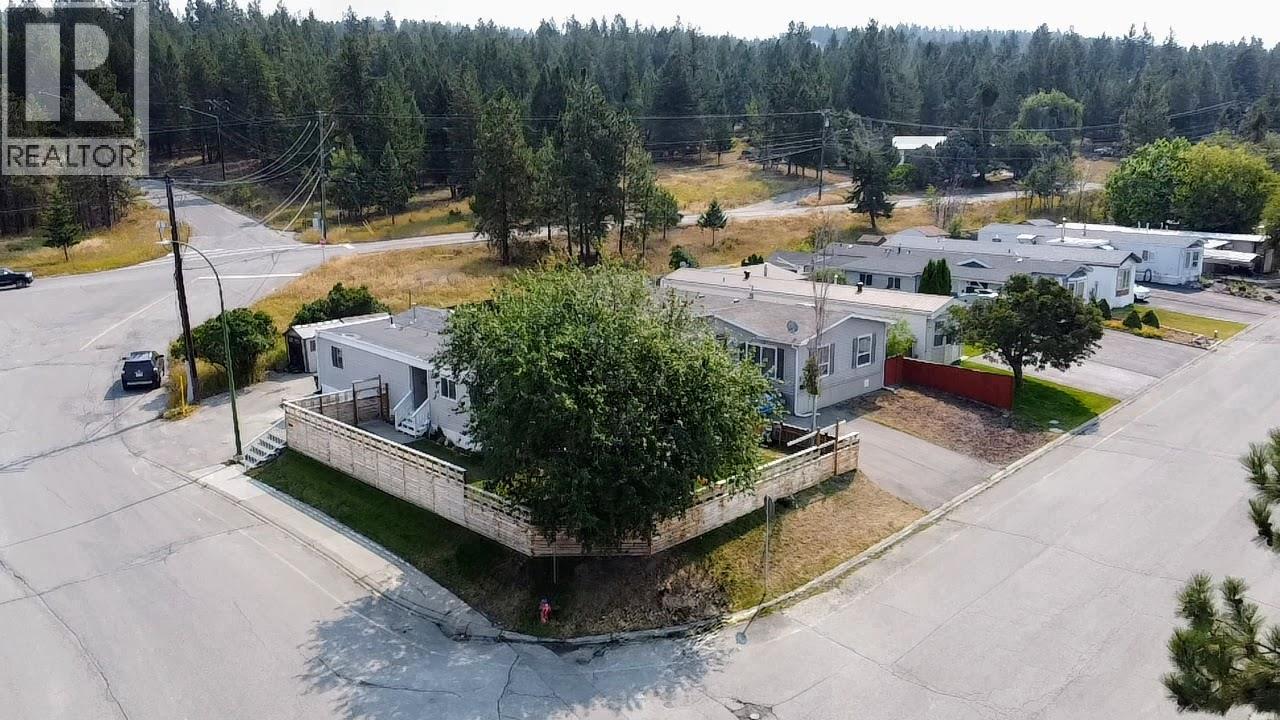 2004 Kokanee Crescent N, Cranbrook, British Columbia  V1C 5X2 - Photo 26 - 10398039