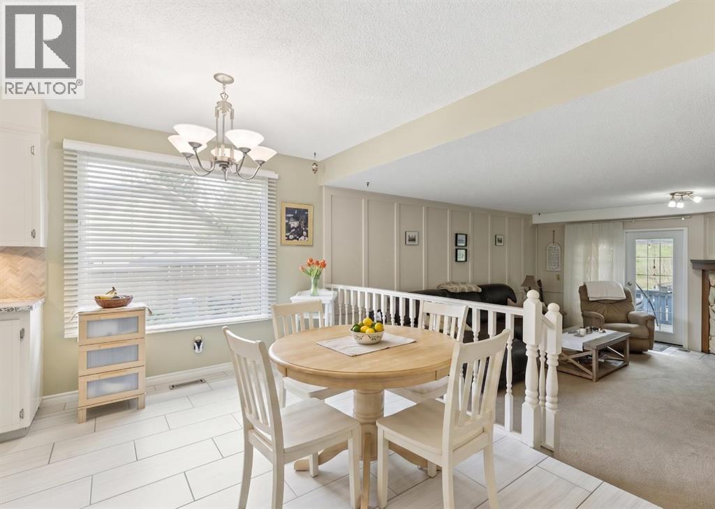 323 Ranchview Place NW, Calgary, Alberta  T3G 1J8 - Photo 6 - A2335640