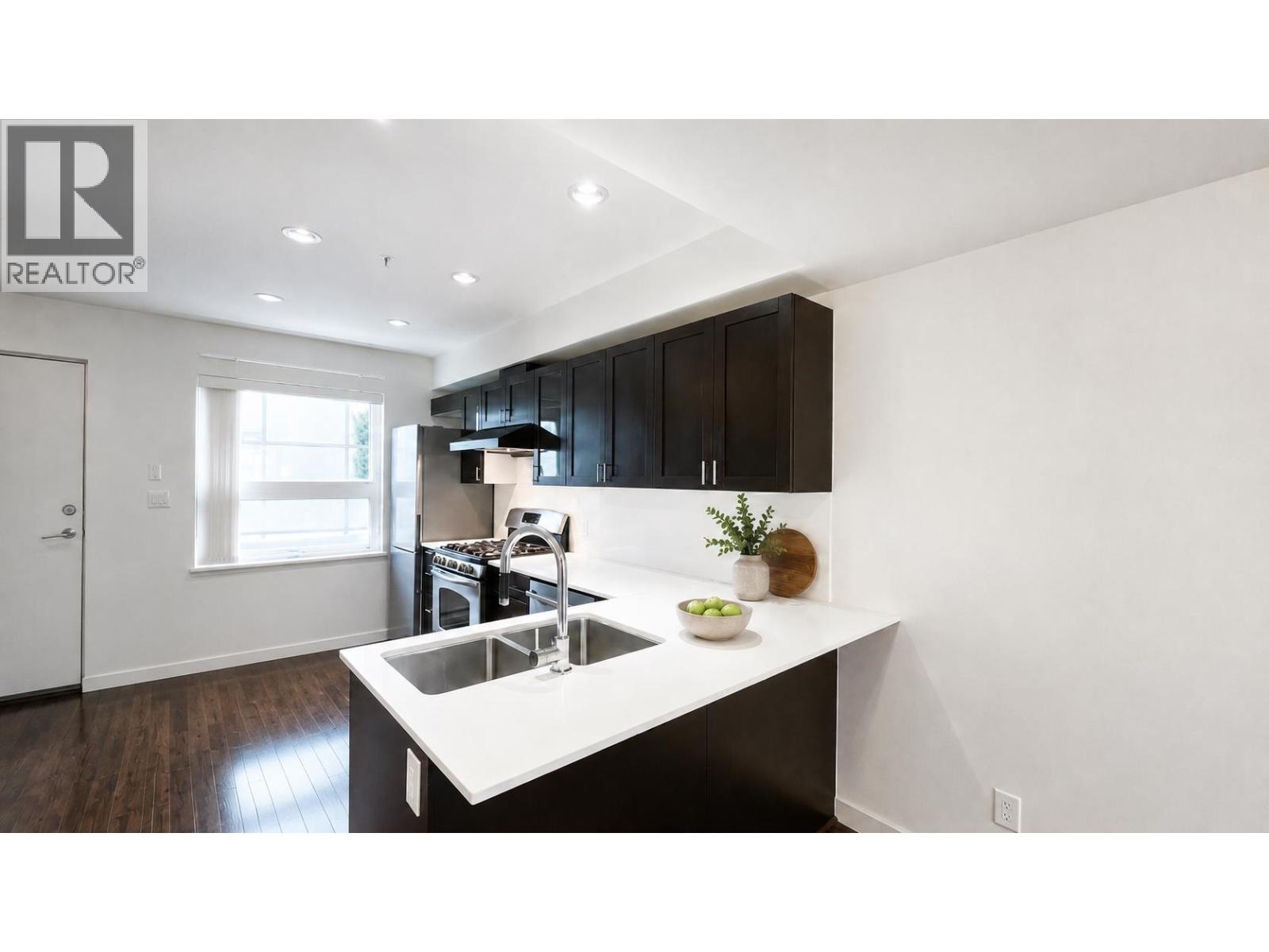 4888 Eldorado Mews, Vancouver, British Columbia  V5R 0B1 - Photo 8 - R3156551
