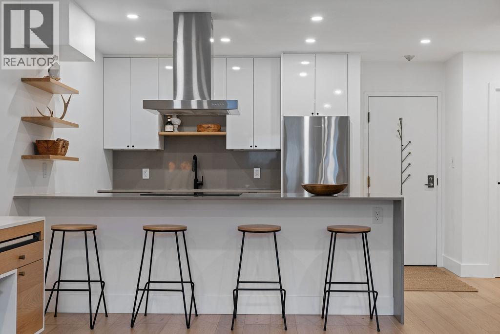 203 607 E 8TH AVENUE, Vancouver, British Columbia