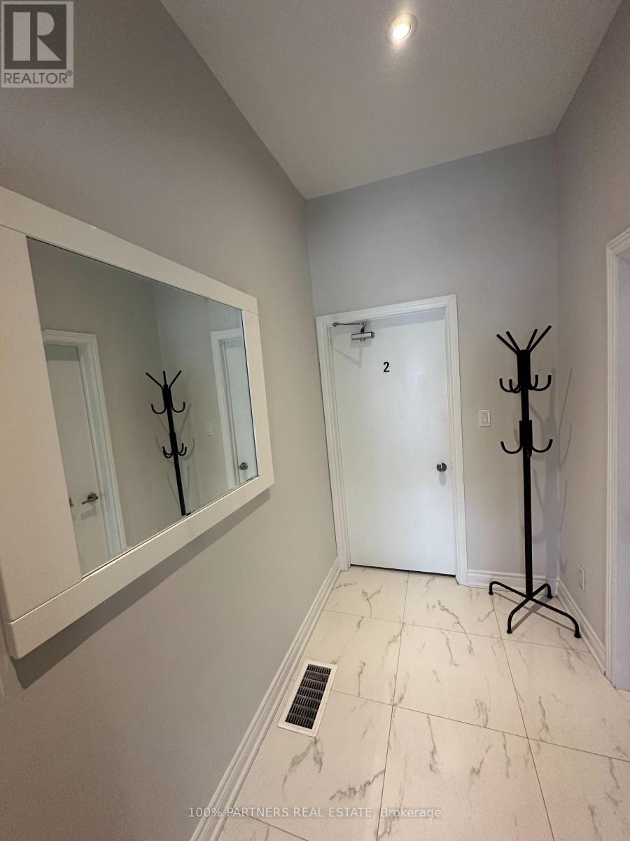 210 Bellwoods Avenue, Toronto, Ontario  M6J 2R1 - Photo 3 - C13685254