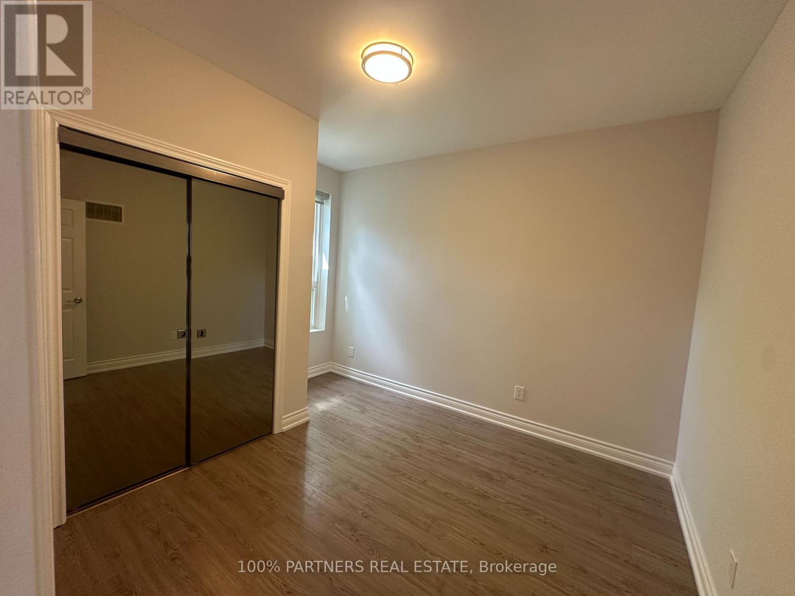 210 Bellwoods Avenue, Toronto, Ontario  M6J 2R1 - Photo 8 - C13685254