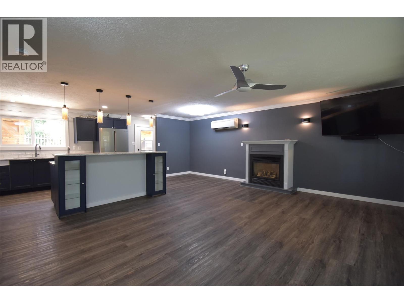 75 Mill Road, Fruitvale, British Columbia  V0G 1L1 - Photo 3 - 10388468