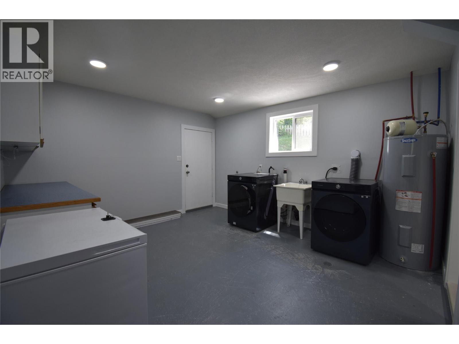 75 Mill Road, Fruitvale, British Columbia  V0G 1L1 - Photo 19 - 10388468