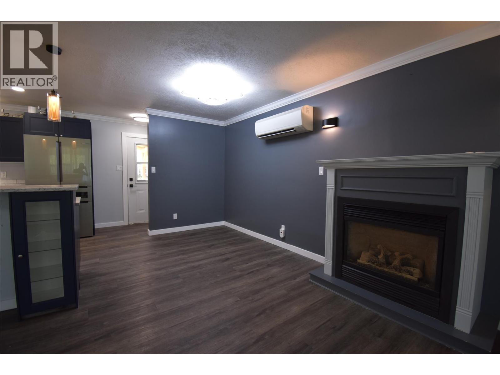 75 Mill Road, Fruitvale, British Columbia  V0G 1L1 - Photo 4 - 10388468