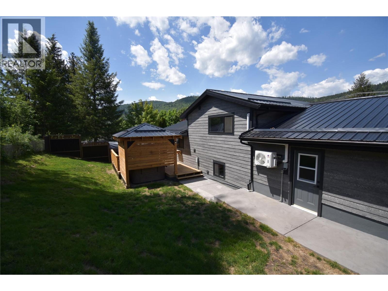 75 Mill Road, Fruitvale, British Columbia  V0G 1L1 - Photo 30 - 10388468
