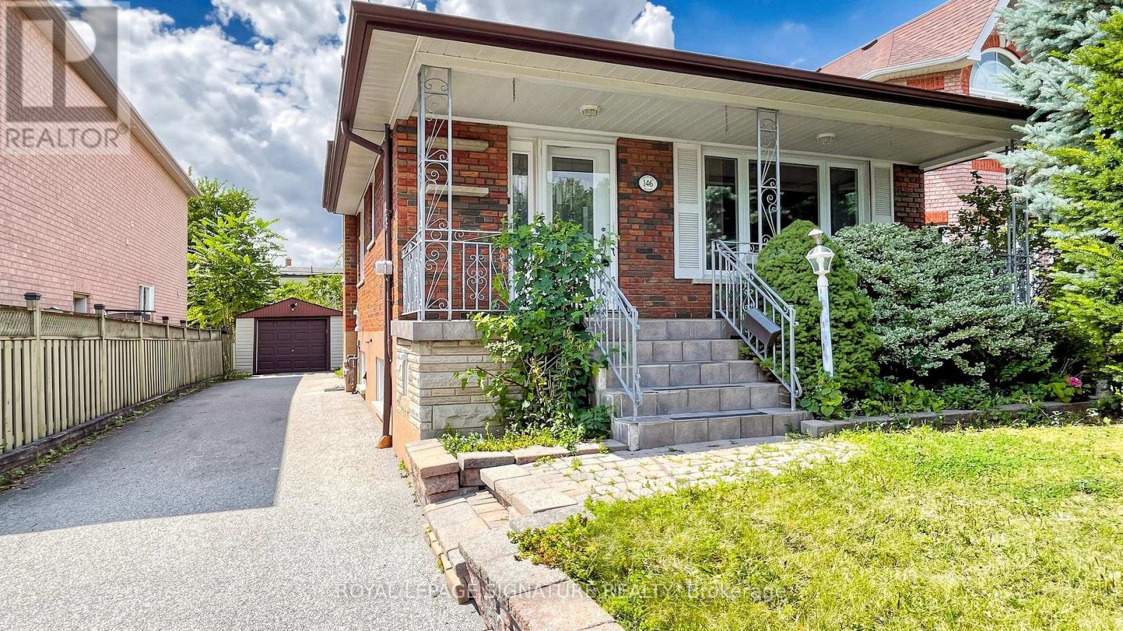 146 MAYBOURNE AVENUE, Toronto, Ontario