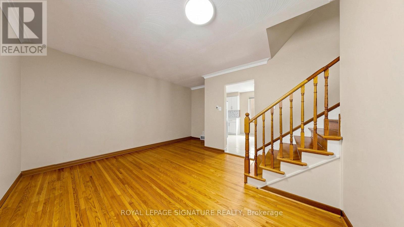 146 Maybourne Avenue, Toronto, Ontario  M1L 2W6 - Photo 12 - E13685256