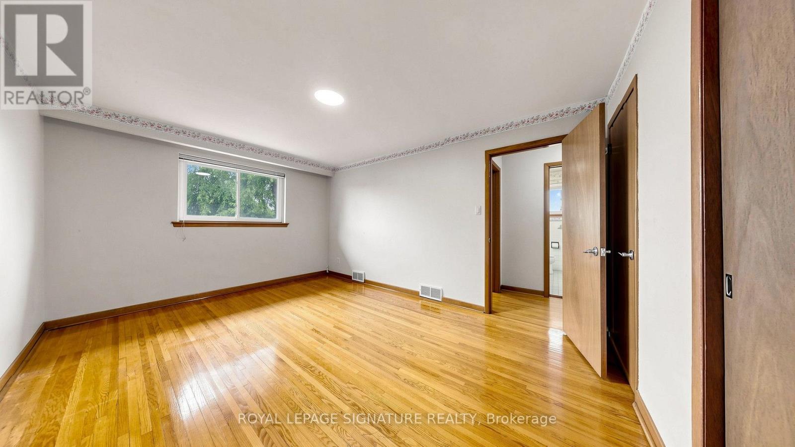 146 Maybourne Avenue, Toronto, Ontario  M1L 2W6 - Photo 18 - E13685256